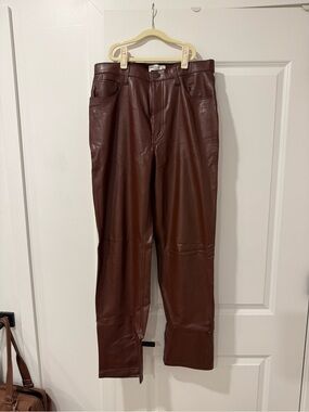 Abercrombie & Fitch High Rise 90s Relaxed Vegan Leather Pant